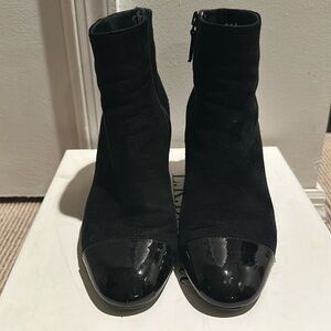 LK BENNETT “Wyatt” Black Ankle Bootie SZ 7